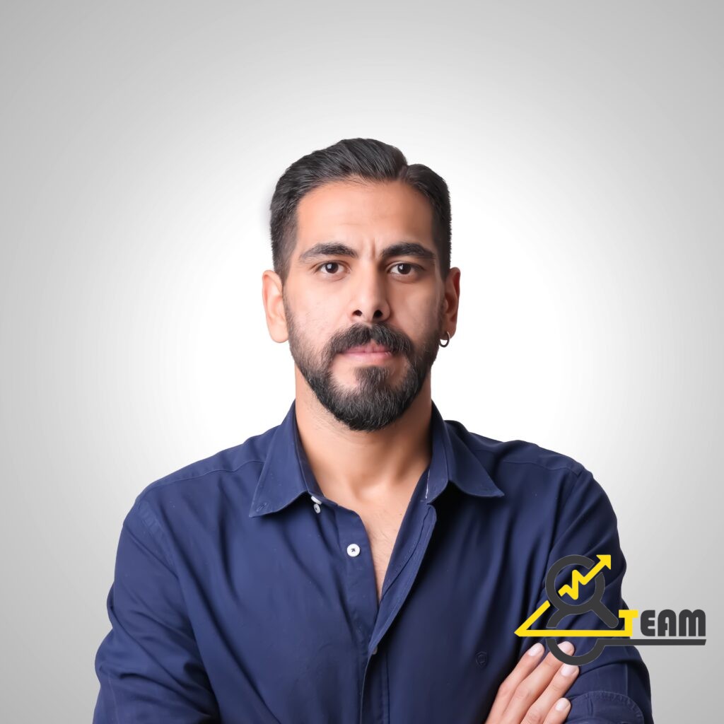 رضا عباسی، معاون بازاریابی اُکالا